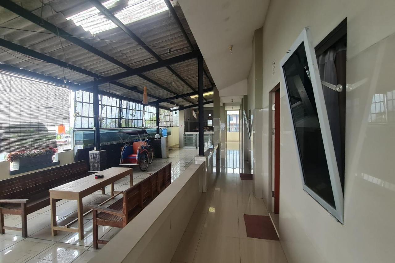 Capital O 93250 Hotel Tirta Kencana 2 Baturaden Banyumas Экстерьер фото