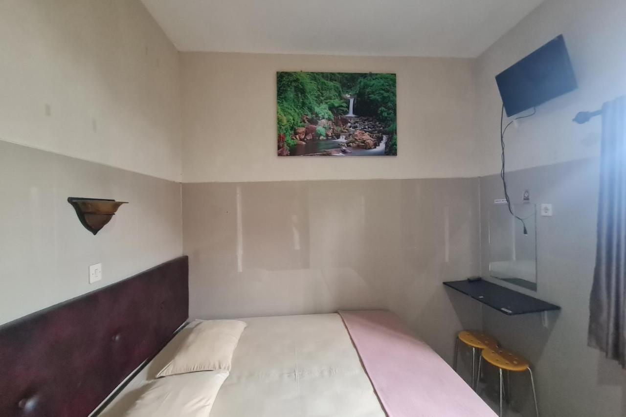 Capital O 93250 Hotel Tirta Kencana 2 Baturaden Banyumas Экстерьер фото