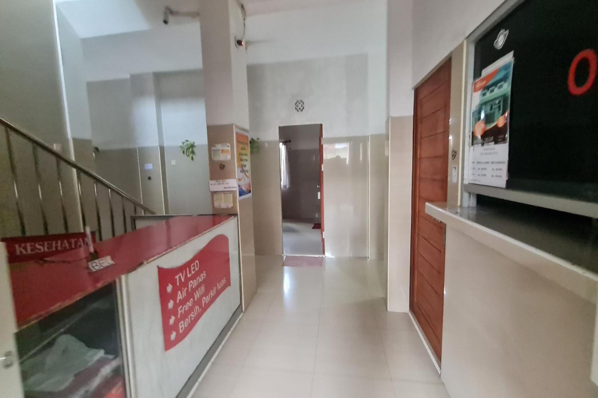 Capital O 93250 Hotel Tirta Kencana 2 Baturaden Banyumas Экстерьер фото